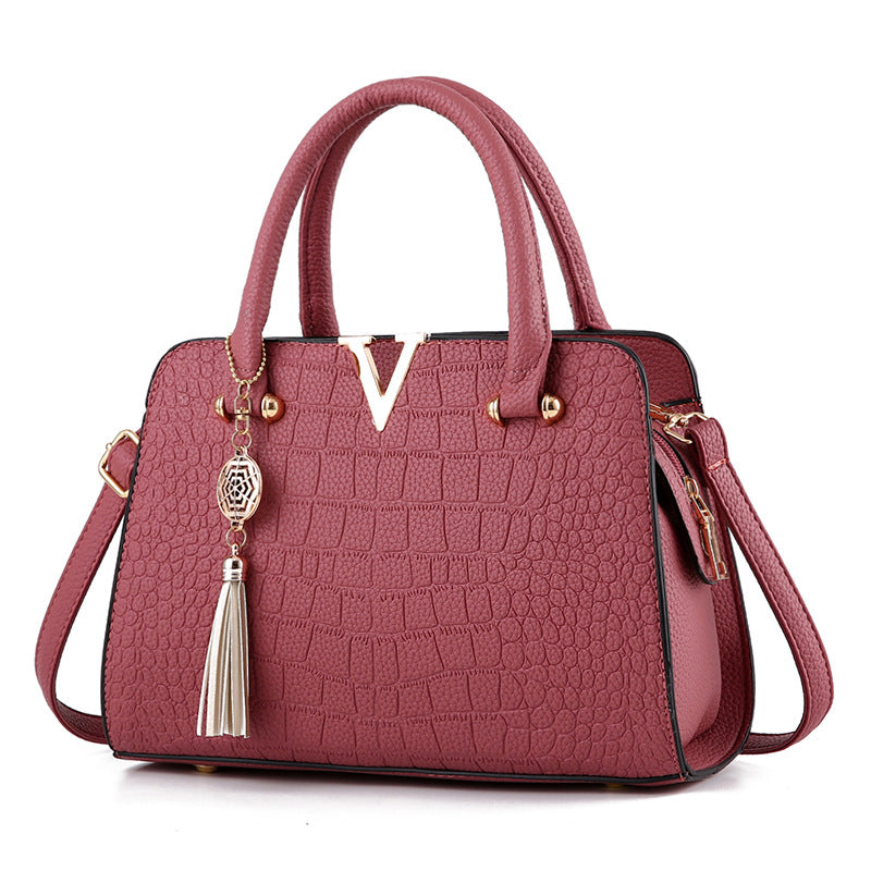 Crocodile-Pattern Single-Shoulder Handbag