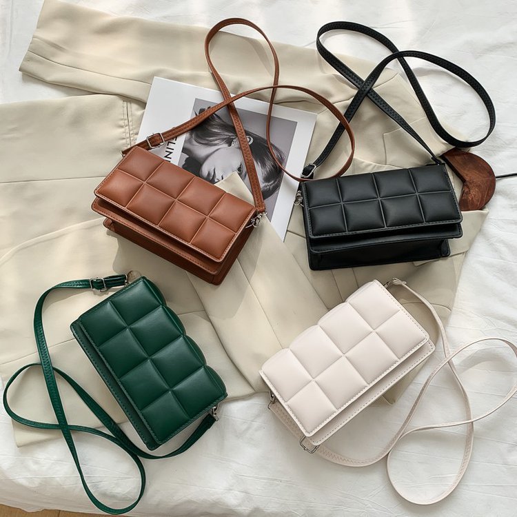 Sleek Single-Shoulder Underarm Bag
