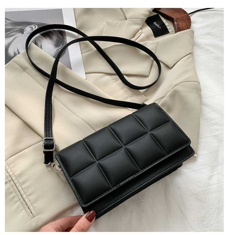 Sleek Single-Shoulder Underarm Bag