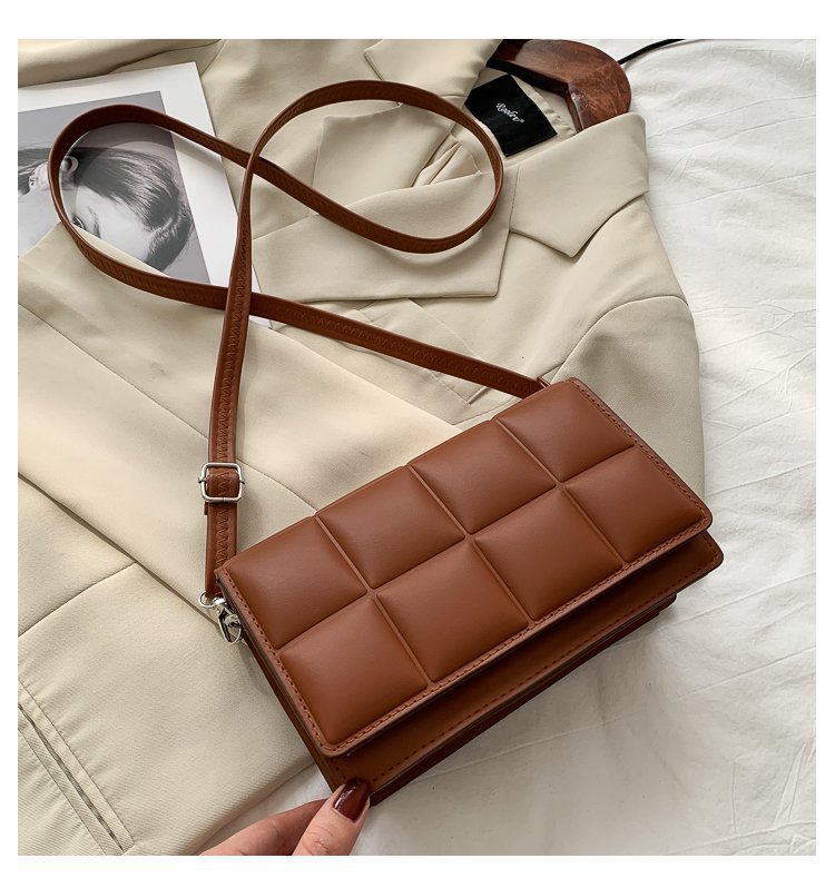 Sleek Single-Shoulder Underarm Bag