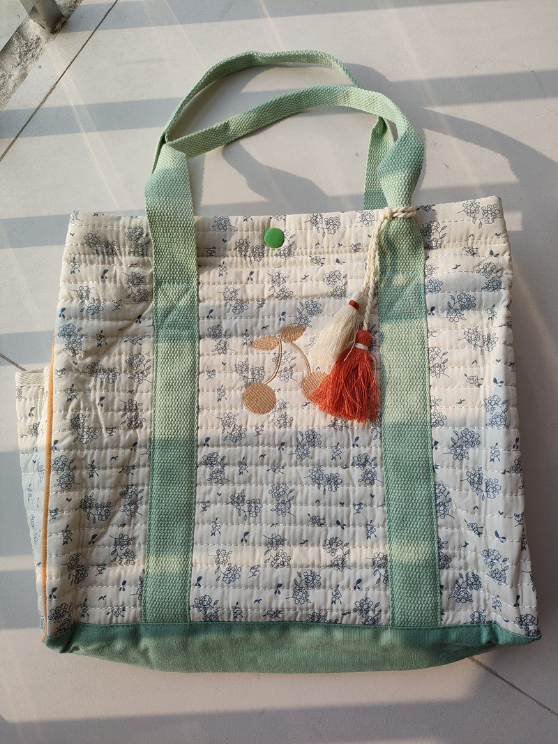Floral Single-Shoulder Mummy Bag