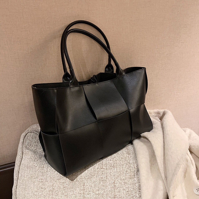 Large Capacity Structured Shoulder Bag